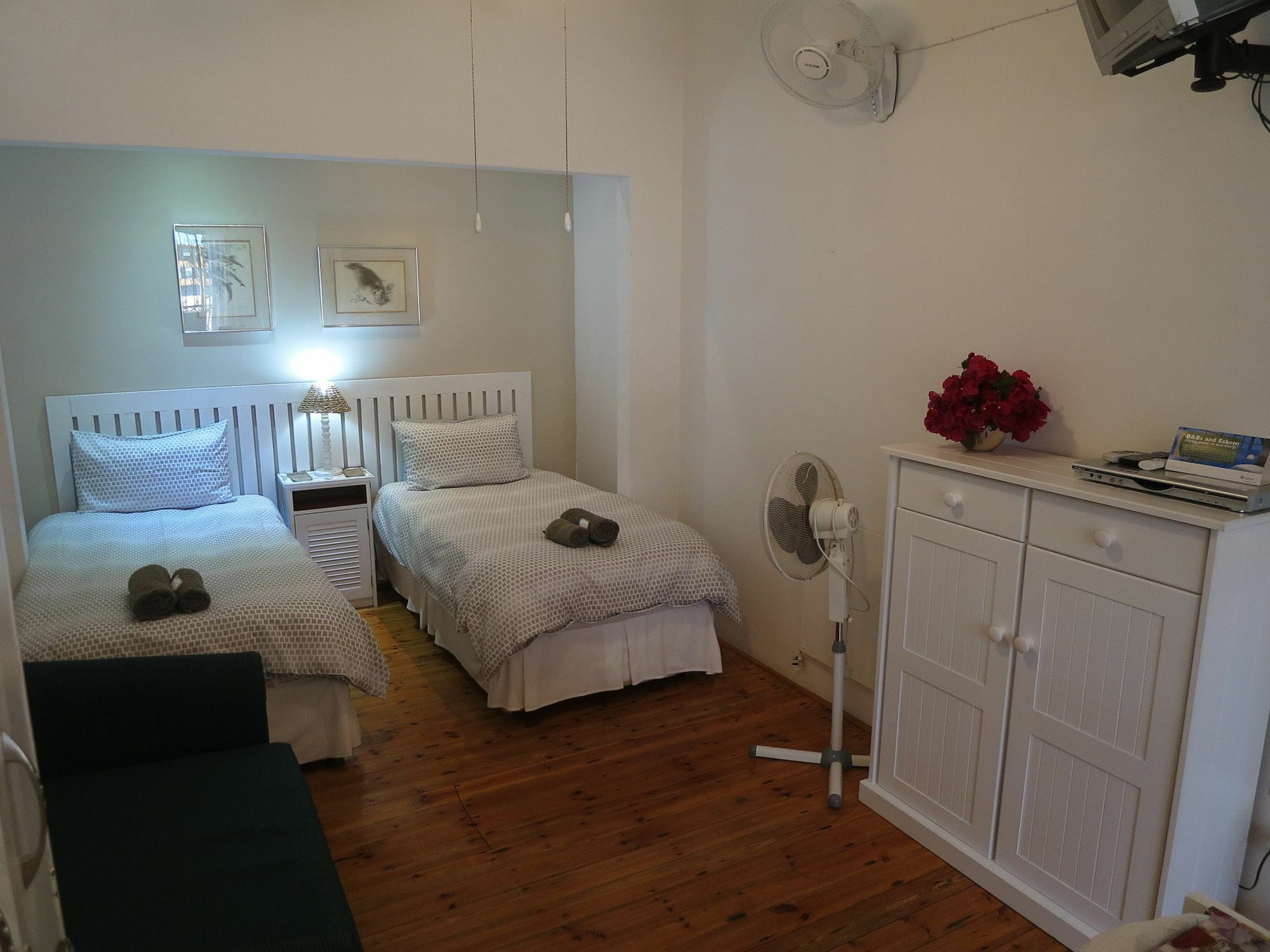 Dempsey'S Self-Catering Guest House ポート・エリザベス エクステリア 写真